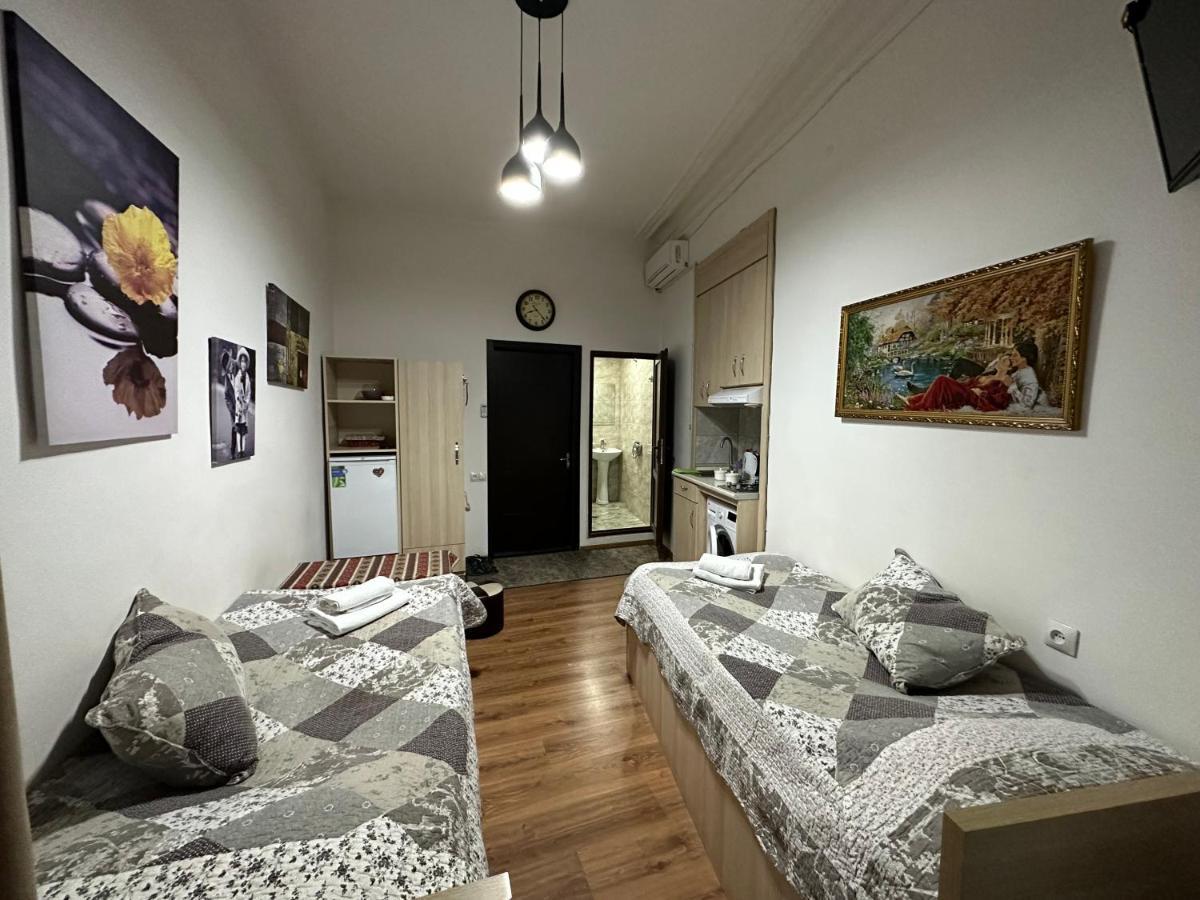 Leselidze Guest House Tbilisi Exterior photo