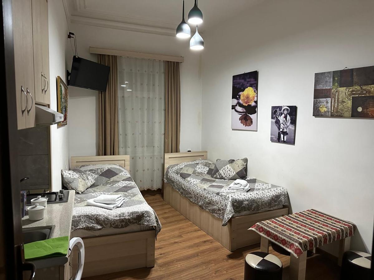Leselidze Guest House Tbilisi Exterior photo